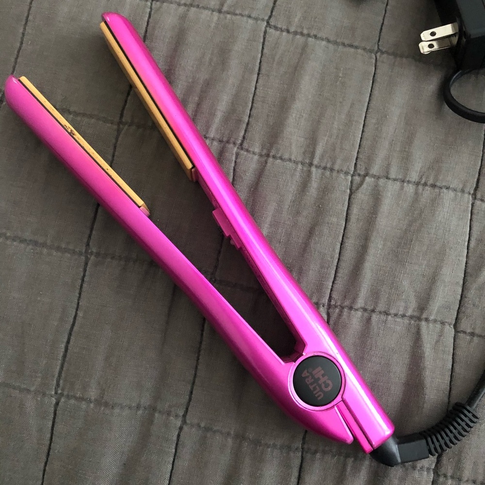 Pink CHI hair straightener